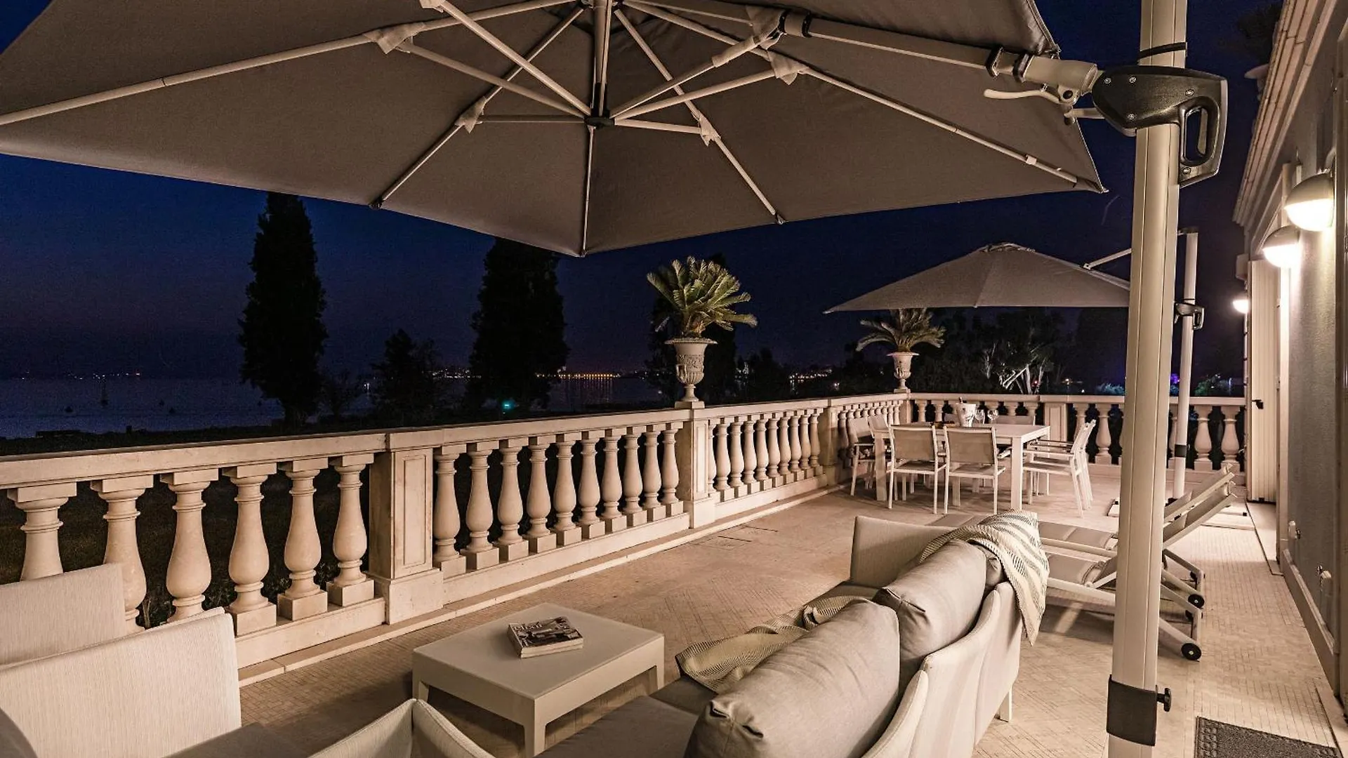 Catullo Lakefront Luxury Apartments By Wonderful Italy Sirmione