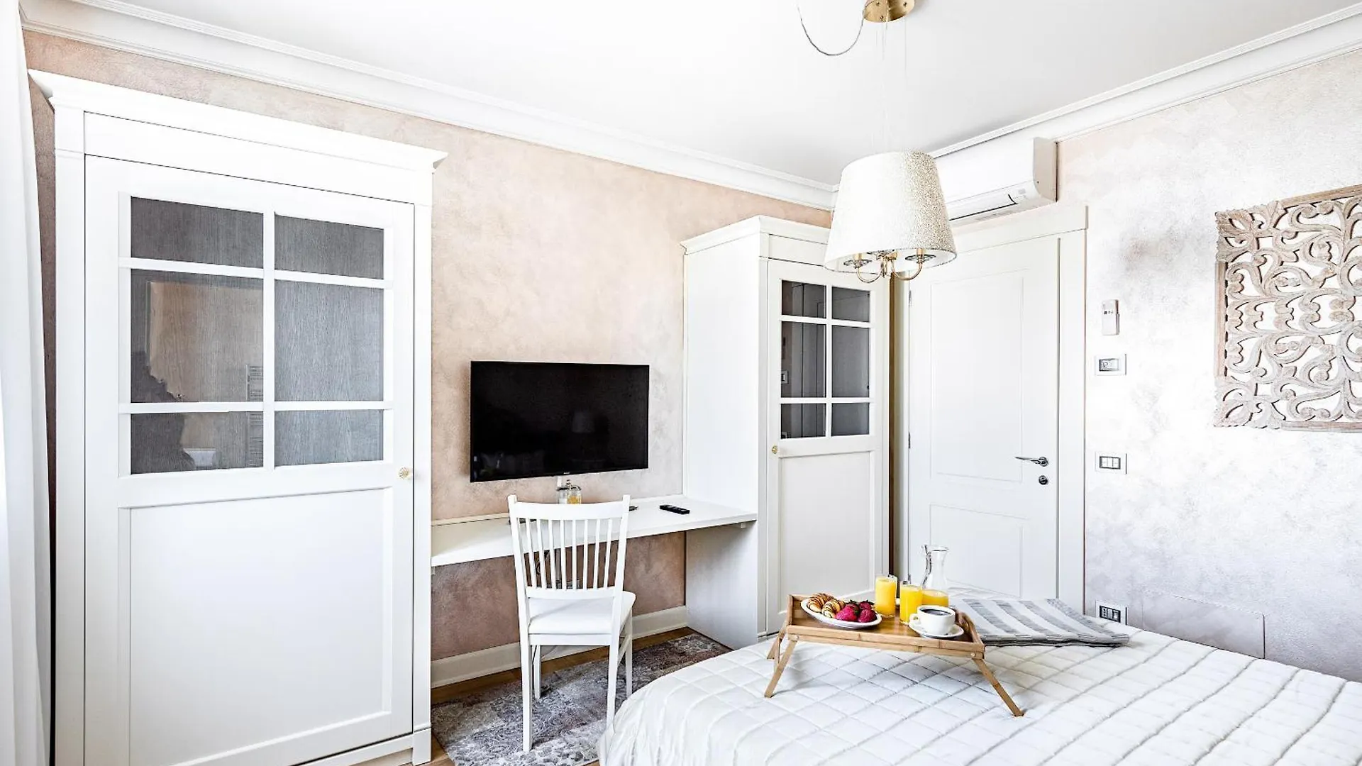 Catullo Lakefront Luxury Apartments By Wonderful Italy Sirmione